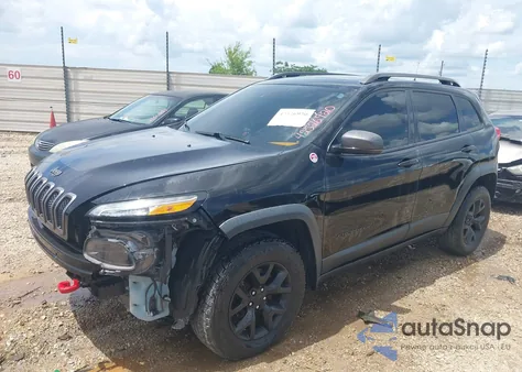 2016 Jeep Cherokee Trailhawk z USA, uszkodzony, nr VIN 1C4PJMBS4GW243691